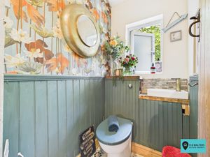 WC- click for photo gallery